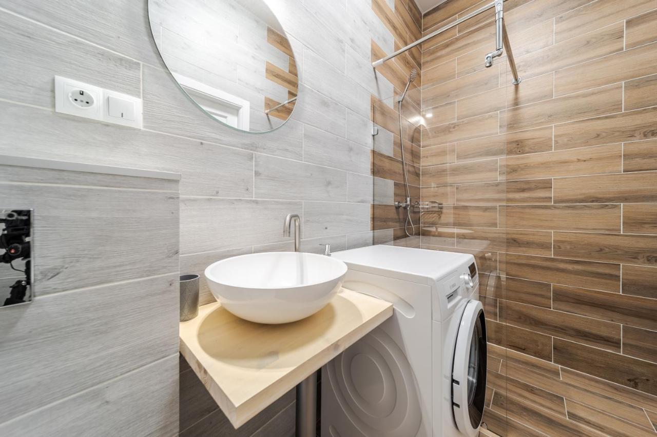 Inshiapartments On Popovycha Str 2 Lviv Kültér fotó